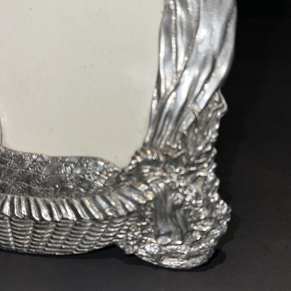 Vtg ROYAL SELANGOR 🌼 Signed 1995 Pewter Frame Musical Plays Hush a bye Baby! - Picture 8 of 13